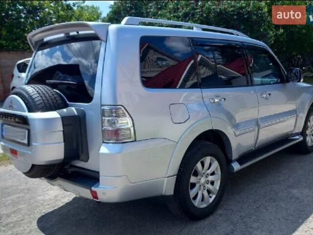 Серый Мицубиси Паджеро Вагон, объемом двигателя 3 л и пробегом 154 тыс. км за 20700 $, фото 4 на Automoto.ua