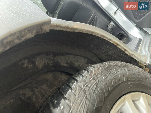 Серый Мицубиси Паджеро Вагон, объемом двигателя 3.2 л и пробегом 270 тыс. км за 16500 $, фото 7 на Automoto.ua