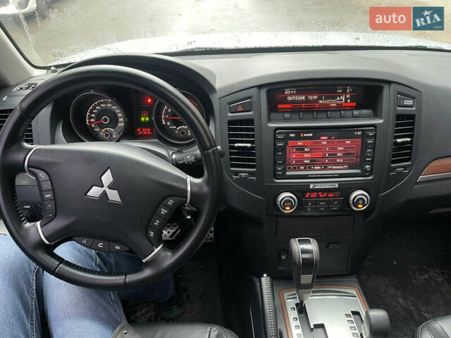 Серый Мицубиси Паджеро Вагон, объемом двигателя 3.2 л и пробегом 270 тыс. км за 16500 $, фото 13 на Automoto.ua