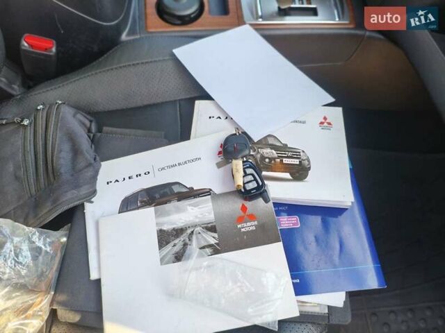 Серый Мицубиси Паджеро Вагон, объемом двигателя 3.2 л и пробегом 130 тыс. км за 19700 $, фото 22 на Automoto.ua