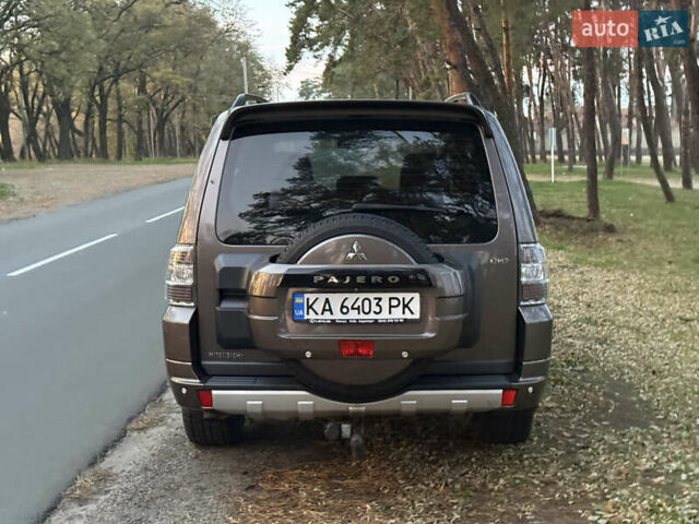 Серый Мицубиси Паджеро Вагон, объемом двигателя 3.2 л и пробегом 236 тыс. км за 16999 $, фото 20 на Automoto.ua
