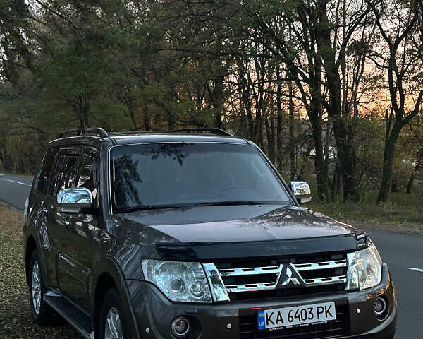 Серый Мицубиси Паджеро Вагон, объемом двигателя 3.2 л и пробегом 236 тыс. км за 16999 $, фото 30 на Automoto.ua