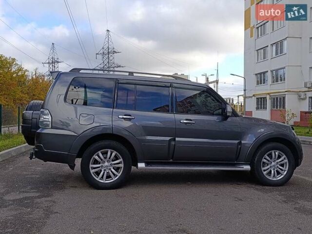 Міцубісі Паджеро Вагон 2013 у Харкові на Automoto.ua Сірий Міцубісі Паджеро Вагон, об'ємом двигуна 3.2 л та пробігом 183 тис. км за 19900 $, фото 4 на Automoto.ua