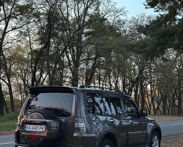 Серый Мицубиси Паджеро Вагон, объемом двигателя 3.2 л и пробегом 236 тыс. км за 16999 $, фото 34 на Automoto.ua