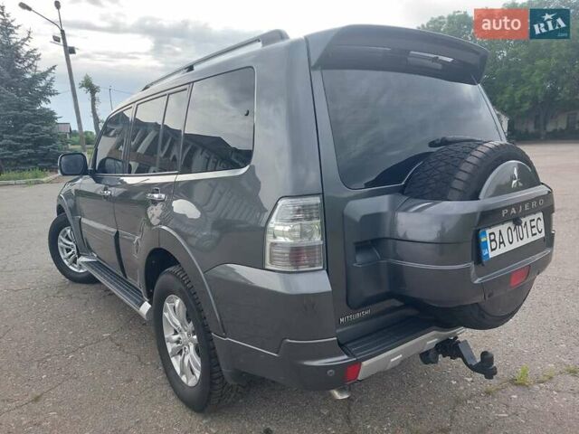 Сірий Міцубісі Паджеро Вагон, об'ємом двигуна 3.2 л та пробігом 126 тис. км за 18000 $, фото 21 на Automoto.ua