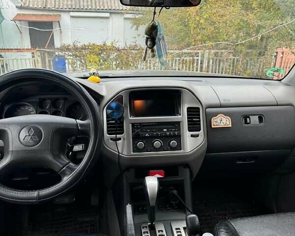 Синий Мицубиси Паджеро Вагон, объемом двигателя 3.2 л и пробегом 400 тыс. км за 5800 $, фото 3 на Automoto.ua