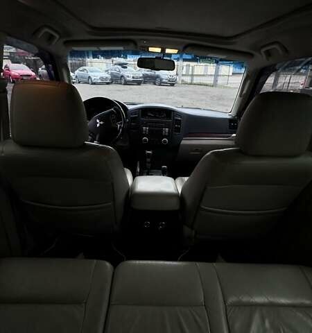 Синий Мицубиси Паджеро Вагон, объемом двигателя 3 л и пробегом 221 тыс. км за 9800 $, фото 10 на Automoto.ua