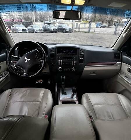 Синий Мицубиси Паджеро Вагон, объемом двигателя 3 л и пробегом 221 тыс. км за 9800 $, фото 14 на Automoto.ua