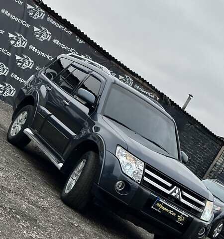 Синий Мицубиси Паджеро Вагон, объемом двигателя 3 л и пробегом 221 тыс. км за 9800 $, фото 3 на Automoto.ua