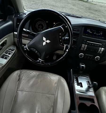 Синий Мицубиси Паджеро Вагон, объемом двигателя 3 л и пробегом 221 тыс. км за 9800 $, фото 13 на Automoto.ua