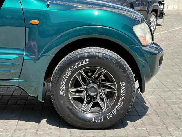 Зеленый Мицубиси Паджеро Вагон, объемом двигателя 3.5 л и пробегом 301 тыс. км за 8290 $, фото 4 на Automoto.ua