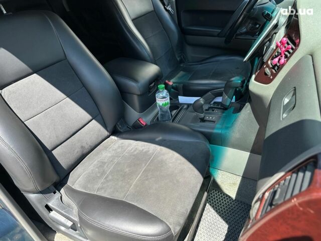 Зеленый Мицубиси Паджеро Вагон, объемом двигателя 3.5 л и пробегом 301 тыс. км за 8290 $, фото 18 на Automoto.ua