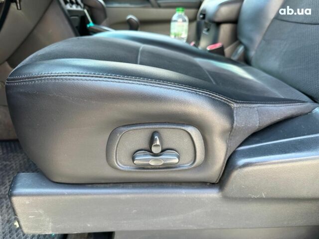 Зеленый Мицубиси Паджеро Вагон, объемом двигателя 3.5 л и пробегом 301 тыс. км за 8290 $, фото 21 на Automoto.ua