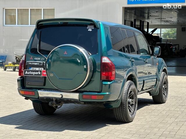 Зеленый Мицубиси Паджеро Вагон, объемом двигателя 3.5 л и пробегом 301 тыс. км за 8290 $, фото 6 на Automoto.ua