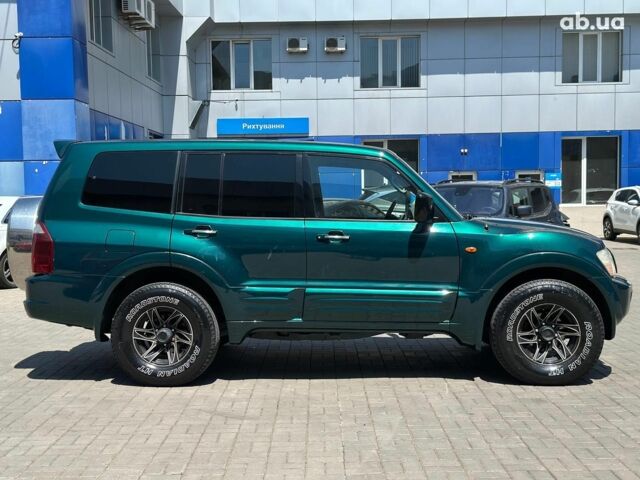 Зеленый Мицубиси Паджеро Вагон, объемом двигателя 3.5 л и пробегом 301 тыс. км за 8290 $, фото 5 на Automoto.ua
