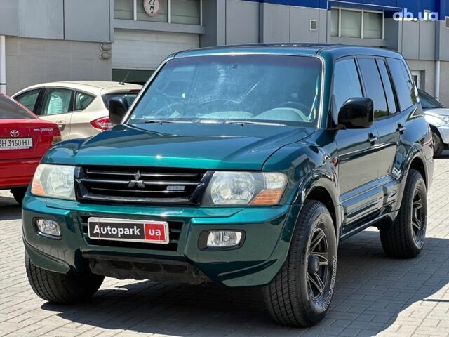 Зеленый Мицубиси Паджеро Вагон, объемом двигателя 3.5 л и пробегом 301 тыс. км за 8290 $, фото 1 на Automoto.ua