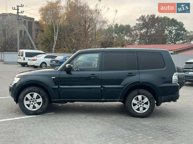 Зеленый Мицубиси Паджеро Вагон, объемом двигателя 3.2 л и пробегом 220 тыс. км за 7200 $, фото 8 на Automoto.ua