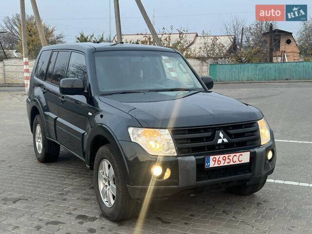 Зеленый Мицубиси Паджеро Вагон, объемом двигателя 3.2 л и пробегом 220 тыс. км за 7200 $, фото 48 на Automoto.ua