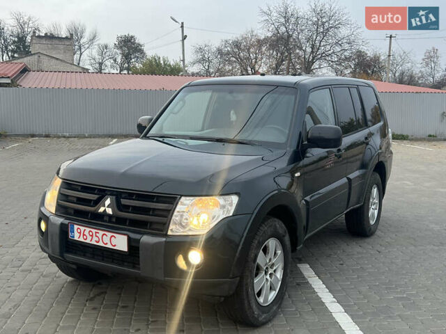 Зеленый Мицубиси Паджеро Вагон, объемом двигателя 3.2 л и пробегом 220 тыс. км за 7200 $, фото 46 на Automoto.ua