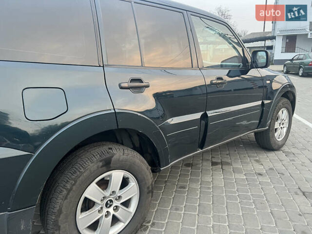 Зеленый Мицубиси Паджеро Вагон, объемом двигателя 3.2 л и пробегом 220 тыс. км за 7200 $, фото 37 на Automoto.ua