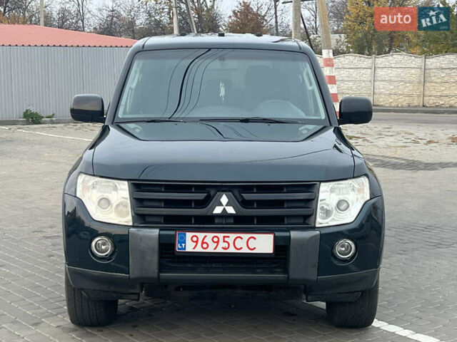 Зеленый Мицубиси Паджеро Вагон, объемом двигателя 3.2 л и пробегом 220 тыс. км за 7200 $, фото 23 на Automoto.ua