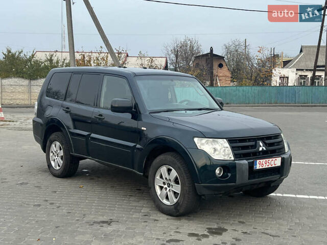 Зеленый Мицубиси Паджеро Вагон, объемом двигателя 3.2 л и пробегом 220 тыс. км за 7200 $, фото 18 на Automoto.ua