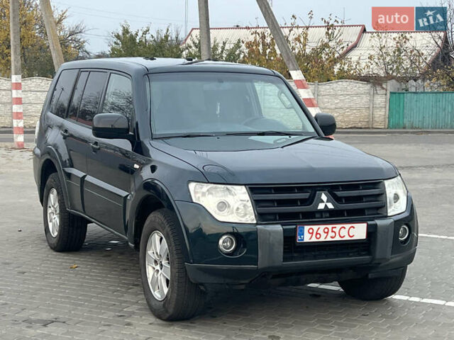 Зеленый Мицубиси Паджеро Вагон, объемом двигателя 3.2 л и пробегом 220 тыс. км за 7200 $, фото 24 на Automoto.ua