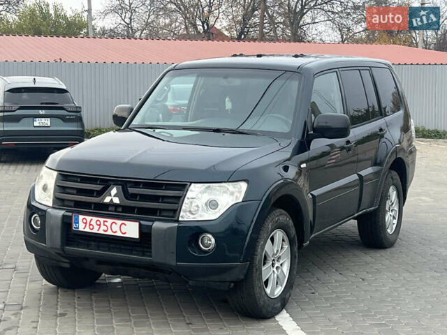 Зеленый Мицубиси Паджеро Вагон, объемом двигателя 3.2 л и пробегом 220 тыс. км за 7200 $, фото 22 на Automoto.ua