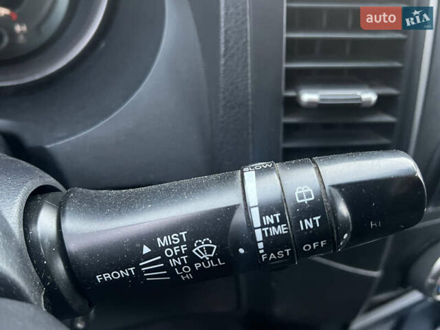 Зеленый Мицубиси Паджеро Вагон, объемом двигателя 3.2 л и пробегом 220 тыс. км за 7200 $, фото 56 на Automoto.ua