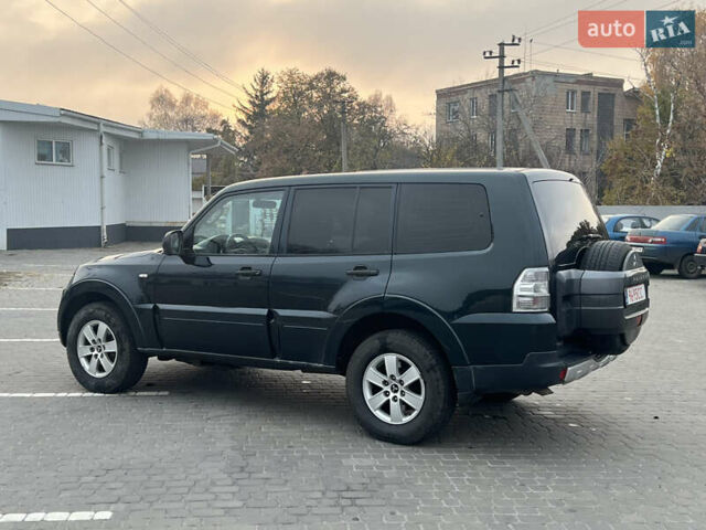 Зеленый Мицубиси Паджеро Вагон, объемом двигателя 3.2 л и пробегом 220 тыс. км за 7200 $, фото 9 на Automoto.ua