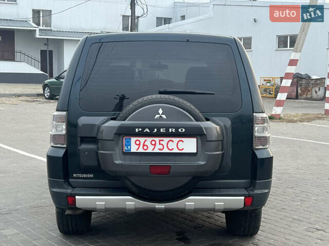 Зеленый Мицубиси Паджеро Вагон, объемом двигателя 3.2 л и пробегом 220 тыс. км за 7200 $, фото 26 на Automoto.ua