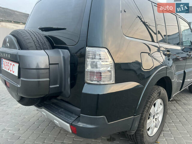 Зеленый Мицубиси Паджеро Вагон, объемом двигателя 3.2 л и пробегом 220 тыс. км за 7200 $, фото 36 на Automoto.ua
