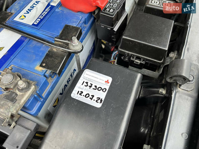 Зелений Міцубісі Паджеро Вагон, об'ємом двигуна 3.2 л та пробігом 138 тис. км за 26000 $, фото 41 на Automoto.ua