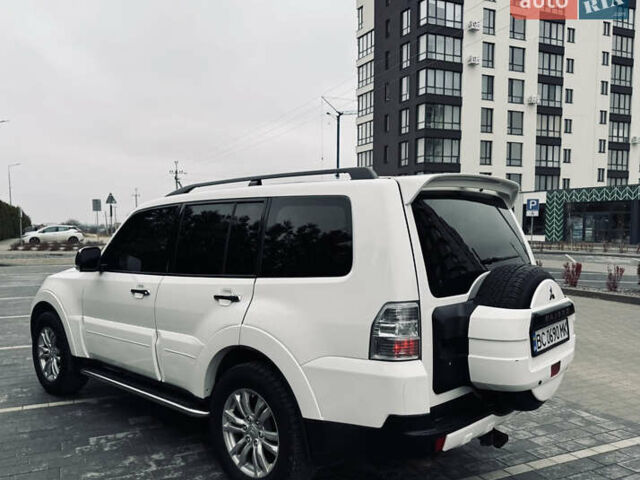 Білий Міцубісі Паджеро, об'ємом двигуна 2.97 л та пробігом 245 тис. км за 9850 $, фото 26 на Automoto.ua