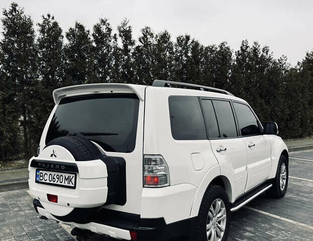 Білий Міцубісі Паджеро, об'ємом двигуна 2.97 л та пробігом 245 тис. км за 9850 $, фото 15 на Automoto.ua