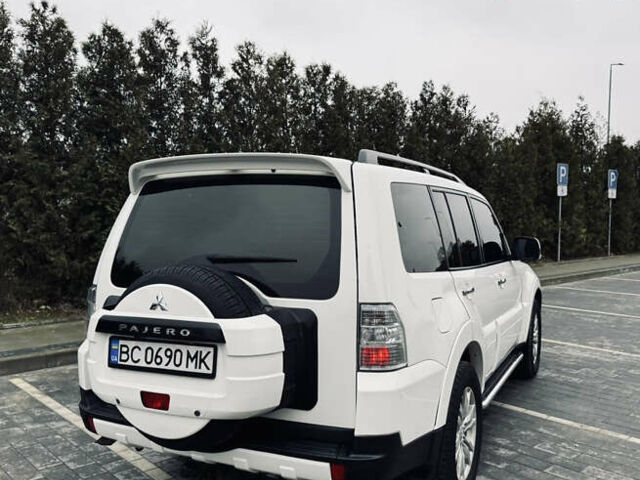 Білий Міцубісі Паджеро, об'ємом двигуна 2.97 л та пробігом 245 тис. км за 9850 $, фото 27 на Automoto.ua