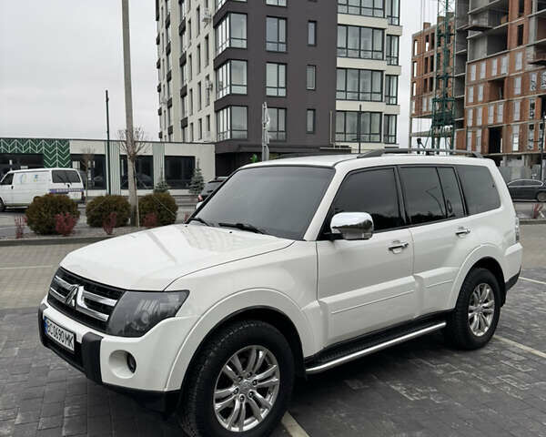 Білий Міцубісі Паджеро, об'ємом двигуна 2.97 л та пробігом 245 тис. км за 8900 $, фото 34 на Automoto.ua