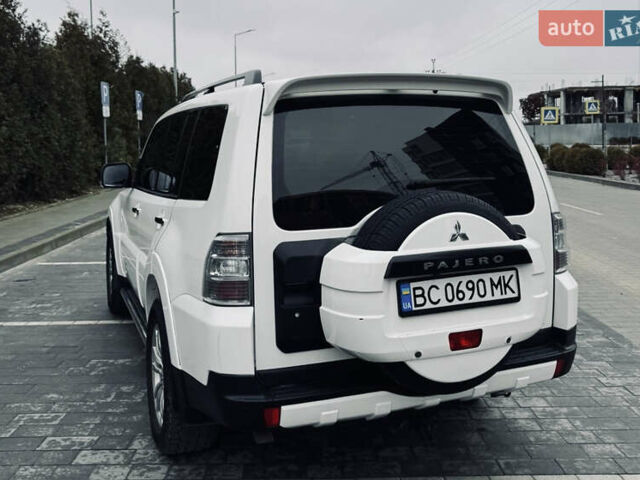 Білий Міцубісі Паджеро, об'ємом двигуна 2.97 л та пробігом 245 тис. км за 9850 $, фото 20 на Automoto.ua