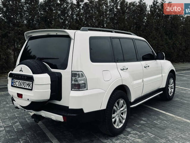 Білий Міцубісі Паджеро, об'ємом двигуна 2.97 л та пробігом 245 тис. км за 9850 $, фото 24 на Automoto.ua