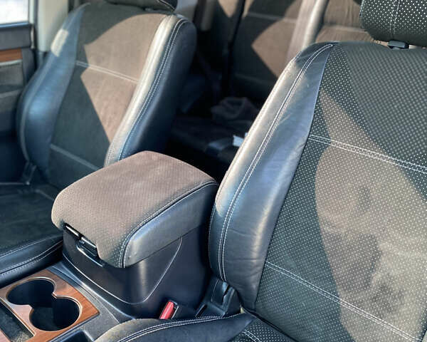 Белый Мицубиси Паджеро, объемом двигателя 2.97 л и пробегом 310 тыс. км за 13900 $, фото 14 на Automoto.ua