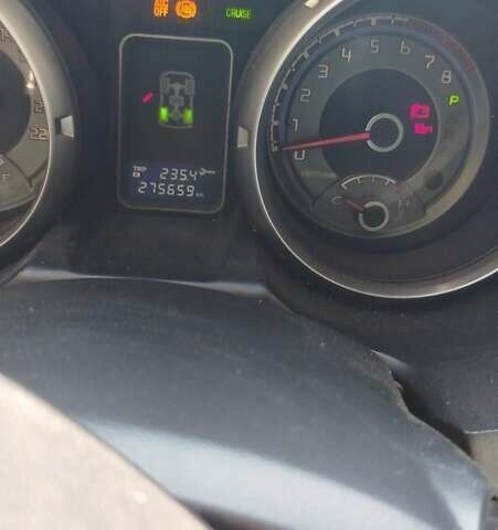 Белый Мицубиси Паджеро, объемом двигателя 3 л и пробегом 275 тыс. км за 10000 $, фото 4 на Automoto.ua