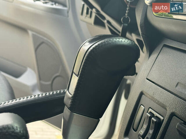 Белый Мицубиси Паджеро, объемом двигателя 3 л и пробегом 197 тыс. км за 12900 $, фото 29 на Automoto.ua