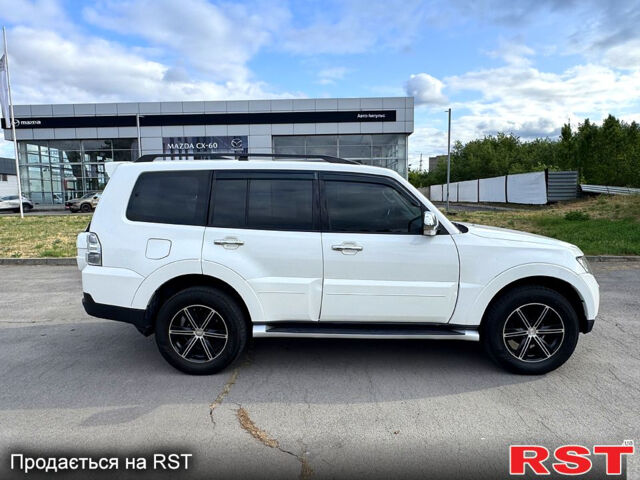 Білий Міцубісі Паджеро, об'ємом двигуна 3 л та пробігом 159 тис. км за 11900 $, фото 7 на Automoto.ua