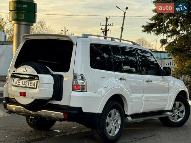 Белый Мицубиси Паджеро, объемом двигателя 3 л и пробегом 197 тыс. км за 12900 $, фото 12 на Automoto.ua