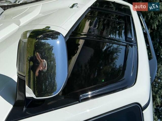 Белый Мицубиси Паджеро, объемом двигателя 3.2 л и пробегом 82 тыс. км за 27000 $, фото 12 на Automoto.ua