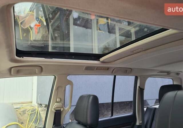 Белый Мицубиси Паджеро, объемом двигателя 3.5 л и пробегом 233 тыс. км за 14900 $, фото 1 на Automoto.ua