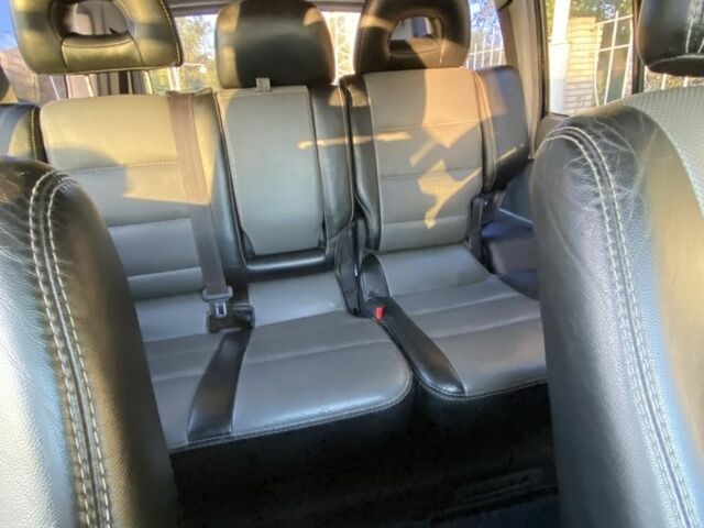 Бежевий Міцубісі Паджеро, об'ємом двигуна 3.2 л та пробігом 184 тис. км за 17275 $, фото 5 на Automoto.ua