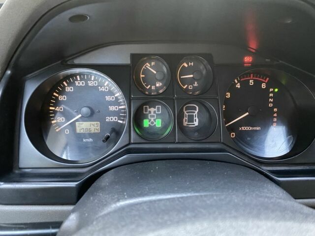 Бежевий Міцубісі Паджеро, об'ємом двигуна 3.2 л та пробігом 184 тис. км за 17275 $, фото 2 на Automoto.ua