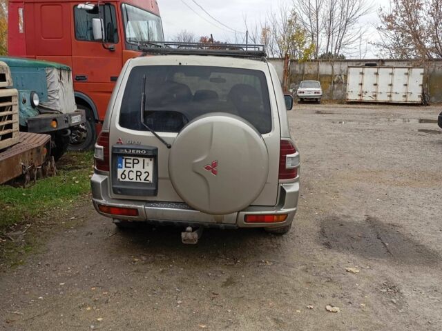 Міцубісі Паджеро 2005 у Каневе на Automoto.ua Бежевий Міцубісі Паджеро, об'ємом двигуна 0 л та пробігом 370 тис. км за 1425 $, фото 3 на Automoto.ua