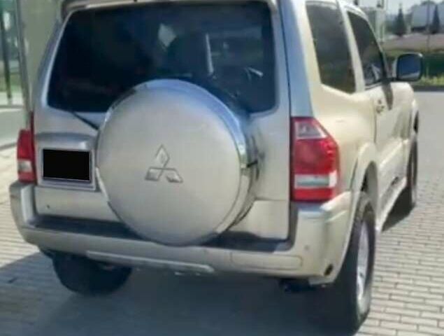 Бежевий Міцубісі Паджеро, об'ємом двигуна 2.97 л та пробігом 187 тис. км за 12900 $, фото 19 на Automoto.ua